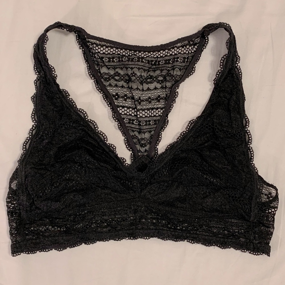 Victoria’s Secret Black Lace Bralette size L